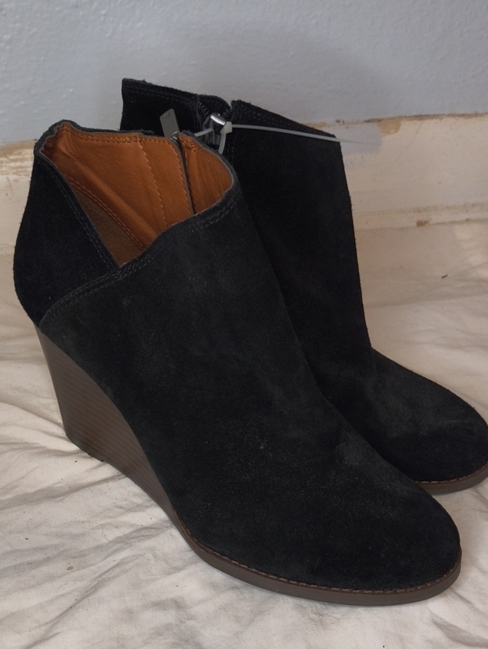Lucky Brand Black Suede Wedge Ankle Boots With Zipper Size 9 AL